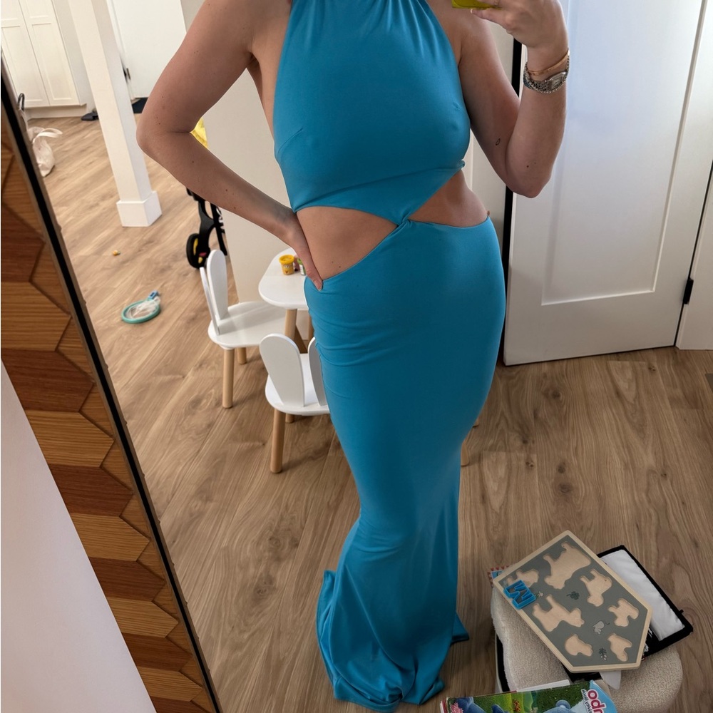 Retrofête Turquoise Cutout Halter Maxi Dress - Picture 3 of 6